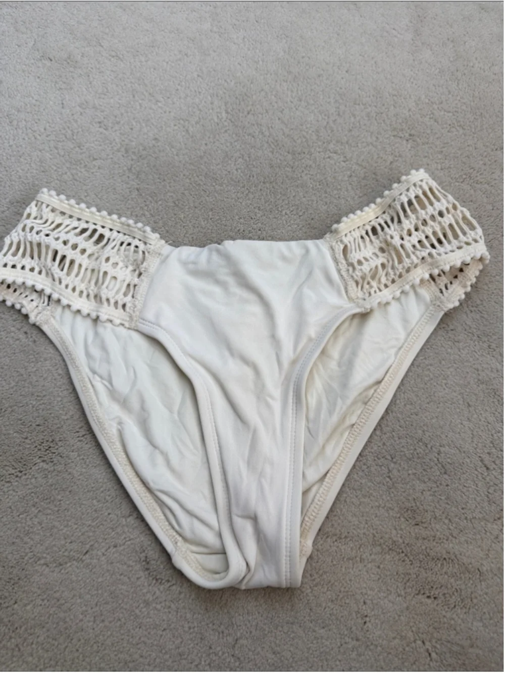 Robin Piccone Sophia Cream Crochet Bikini Swim Bottoms Size Medium